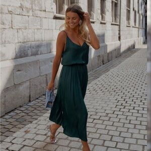 Green Spaghetti Strap Elegant Dress